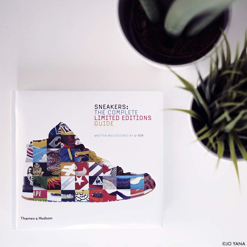 SNEAKERS : THE COMPLETE LIMITED EDITIONS GUIDE